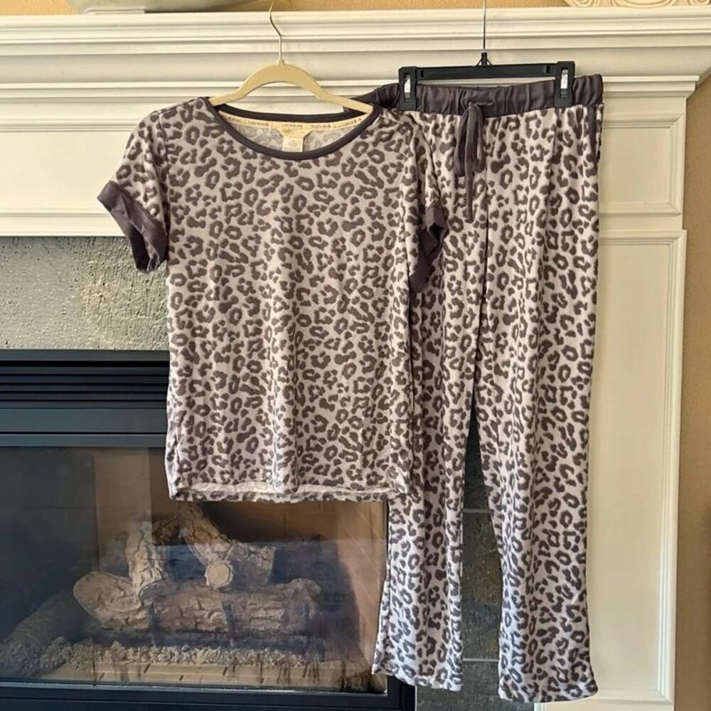 Lucky Brand Leopard Pajama Set Women’s Small 2 Pc Lounge Top Pants Animal Print